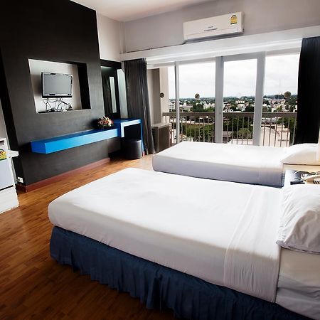 Pailyn Phitsanulok Hotel מראה חיצוני תמונה