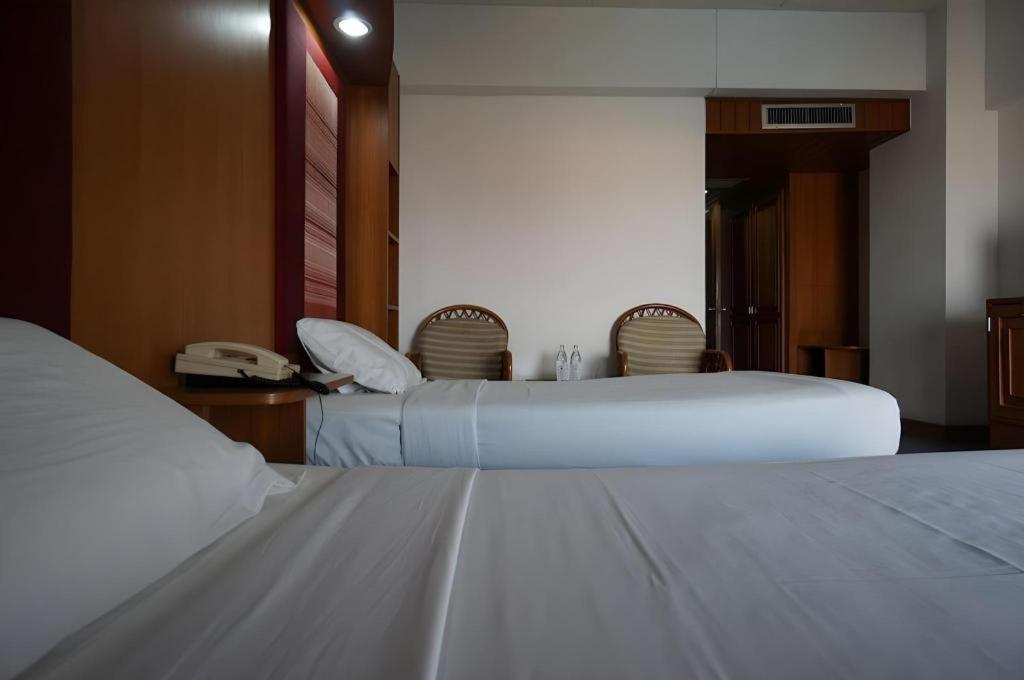 Pailyn Phitsanulok Hotel מראה חיצוני תמונה