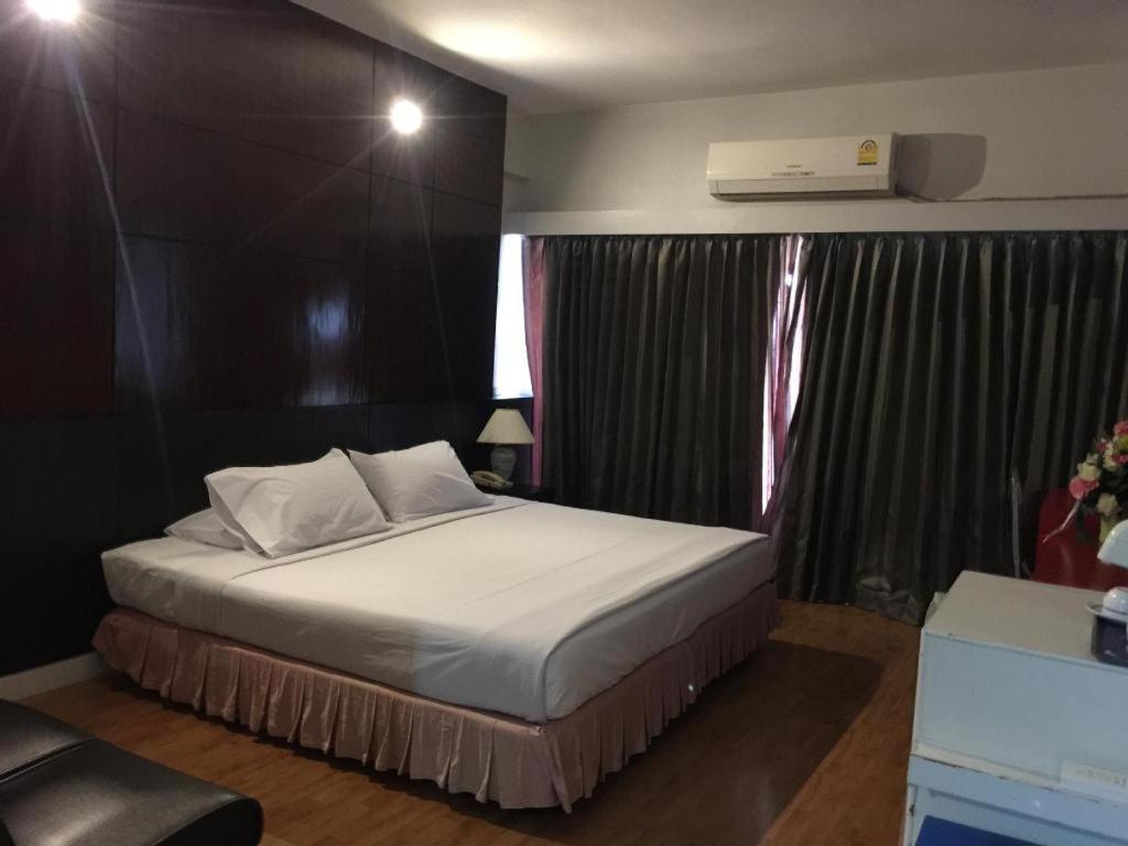 Pailyn Phitsanulok Hotel מראה חיצוני תמונה