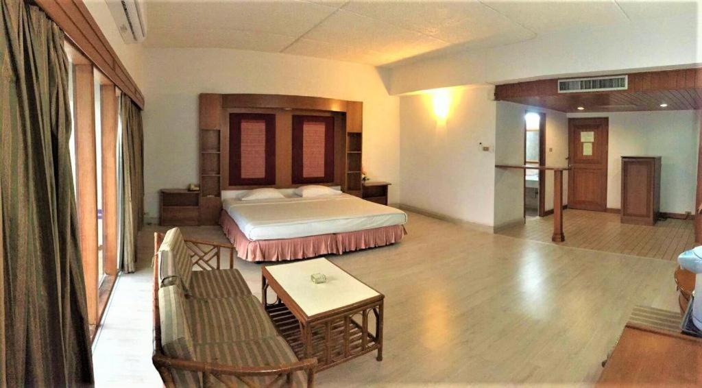 Pailyn Phitsanulok Hotel מראה חיצוני תמונה